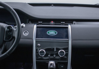 Подержанный автомобиль Land Rover Discovery Sport 2019 года (14 фото)