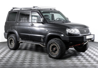 Подержанный автомобиль УАЗ Patriot 2013 года (3 фото)