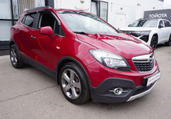 Подержанный автомобиль Opel Mokka 2012 года (3 фото)
