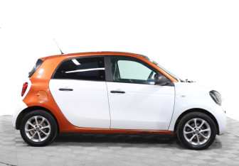 Подержанный автомобиль Smart Forfour 2016 года (4 фото)
