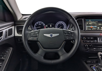 Подержанный автомобиль Hyundai Genesis 2016 года (22 фото)