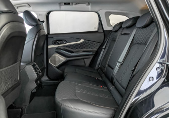 Подержанный автомобиль Exeed TXL 2022 года (18 фото)