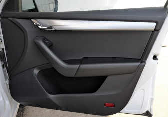 Подержанный автомобиль Skoda Octavia Liftback 2019 года (24 фото)