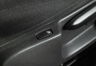 Подержанный автомобиль Renault Logan Sedan 2020 года (10 фото)