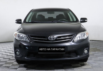 Подержанный автомобиль Toyota Corolla Sedan 2012 года (2 фото)
