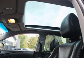 Подержанный автомобиль Lexus RX 2011 года (14 фото)