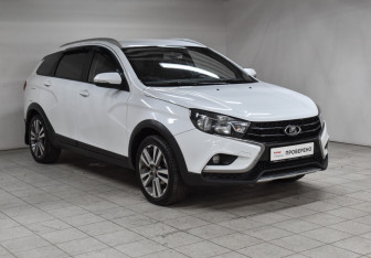 Подержанный автомобиль LADA (ВАЗ) Vesta Wagon 2018 года (3 фото)