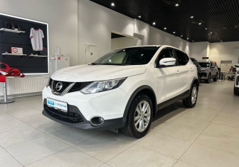 Подержанный автомобиль Nissan Qashqai 2016 года (1 фото)