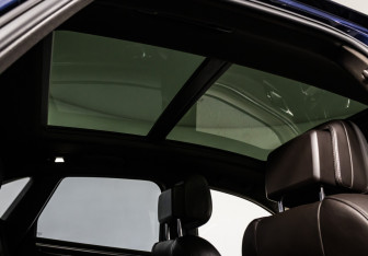 Подержанный автомобиль Porsche Macan 2015 года (18 фото)