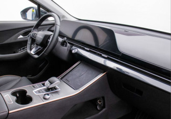 Подержанный автомобиль Omoda C5 2024 года (9 фото)