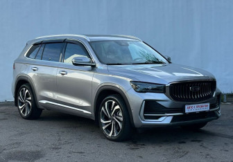 Подержанный автомобиль Geely Monjaro 2024 года (3 фото)