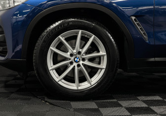Подержанный автомобиль BMW X3 2018 года (7 фото)