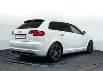 Подержанный автомобиль Audi A3 Hatchback 2012 года (5 фото)