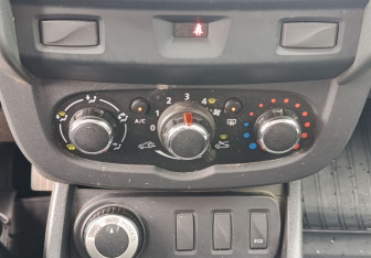 Подержанный автомобиль Renault Duster 2018 года (16 фото)