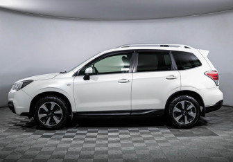 Подержанный автомобиль Subaru Forester Suv 2016 года (8 фото)