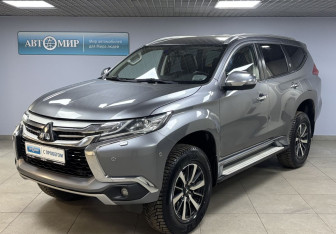 Подержанный автомобиль Mitsubishi Pajero Sport 2017 года (1 фото)
