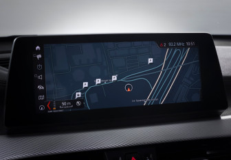 Подержанный автомобиль BMW X1 2019 года (16 фото)