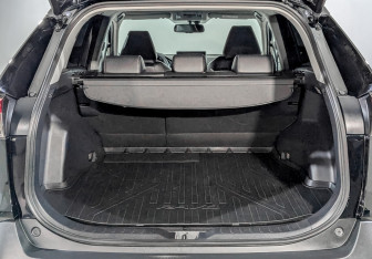 Подержанный автомобиль Toyota RAV4 2021 года (10 фото)