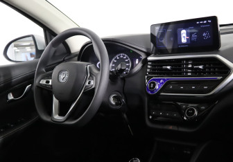 Подержанный автомобиль Changan Alsvin 2023 года (6 фото)