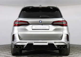 Подержанный автомобиль BMW X5 M 2021 года (4 фото)