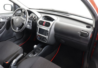 Подержанный автомобиль Opel Corsa 2006 года (10 фото)