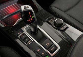 Подержанный автомобиль BMW X3 2016 года (16 фото)