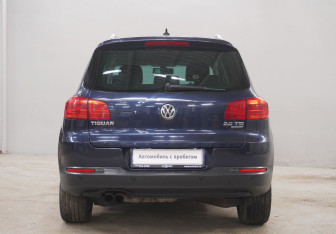 Подержанный автомобиль Volkswagen Tiguan 2012 года (6 фото)