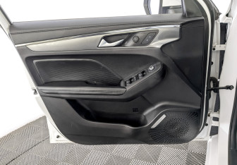 Подержанный автомобиль Haval Jolion 2022 года (19 фото)