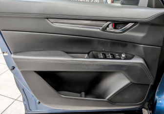 Подержанный автомобиль Mazda CX-5 2020 года (19 фото)