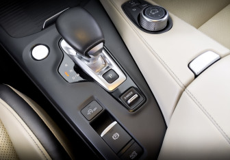 Подержанный автомобиль Infiniti QX50 2020 года (28 фото)