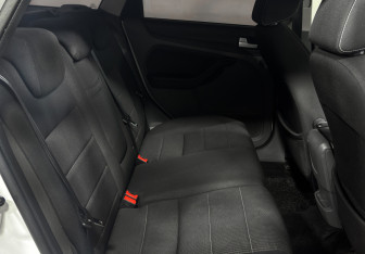 Подержанный автомобиль Ford Focus Wagon 2011 года (9 фото)