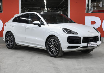 Подержанный автомобиль Porsche Cayenne 2020 года (3 фото)