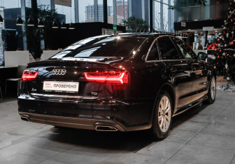 Подержанный автомобиль Audi A6 Sedan 2018 года (4 фото)