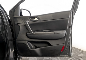 Подержанный автомобиль Kia Sportage 2019 года (24 фото)