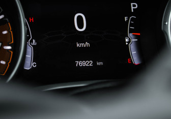 Подержанный автомобиль Jeep Compass 2019 года (9 фото)