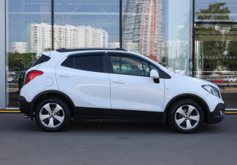 Подержанный автомобиль Opel Mokka 2014 года (4 фото)