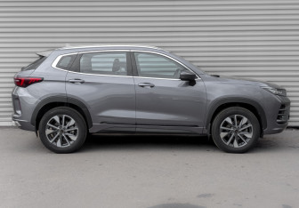 Подержанный автомобиль Exeed LX 2023 года (4 фото)