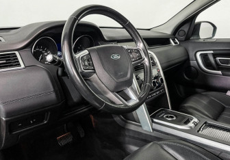Подержанный автомобиль Land Rover Discovery Sport 2016 года (13 фото)