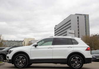 Подержанный автомобиль Volkswagen Tiguan 2018 года (6 фото)