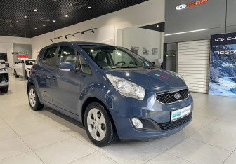 Подержанный автомобиль Kia Venga 2012 года (3 фото)