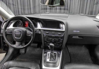 Подержанный автомобиль Audi A5 Liftback 2011 года (13 фото)