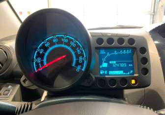 Подержанный автомобиль Chevrolet Spark 2012 года (12 фото)