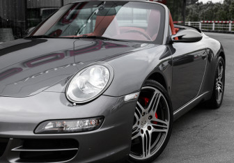 Подержанный автомобиль Porsche 911 Convertible 2007 года (25 фото)