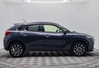 Подержанный автомобиль Suzuki Baleno Hatchback 2023 года (6 фото)