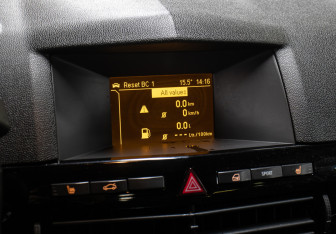 Подержанный автомобиль Opel Astra Sedan 2007 года (19 фото)