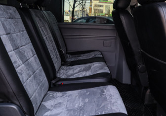 Подержанный автомобиль Volkswagen Caravelle 2021 года (9 фото)