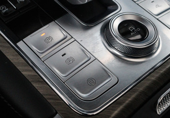 Подержанный автомобиль Tank 500 2023 года (26 фото)