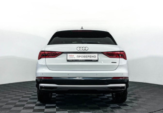 Подержанный автомобиль Audi Q3 2019 года (6 фото)