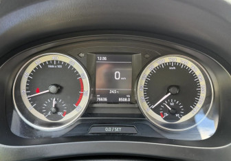 Подержанный автомобиль Skoda Rapid Liftback 2017 года (12 фото)