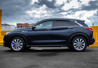 Подержанный автомобиль Infiniti QX50 2018 года (8 фото)